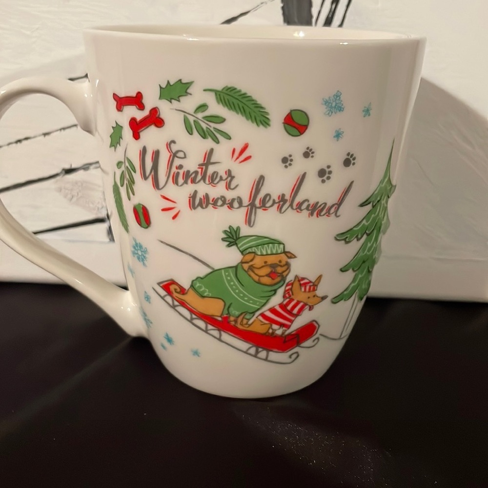 Winter Wooferland Mug and Kitchen Towel Set New